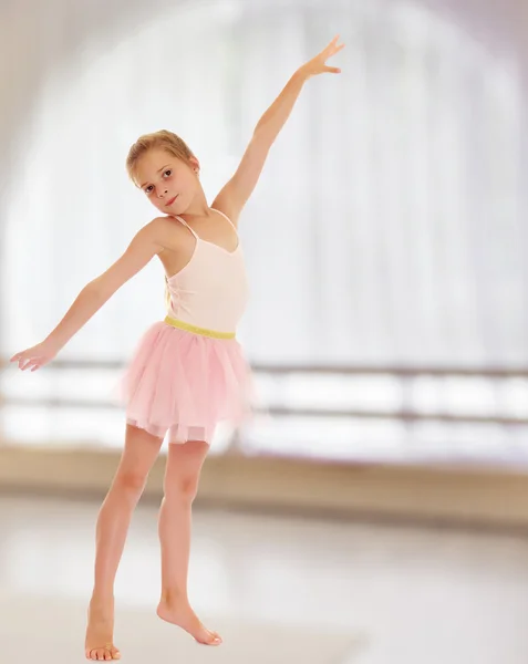 Entzückende kleine Ballerina — Stockfoto