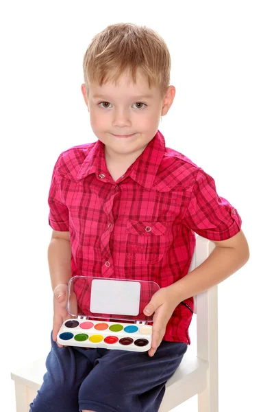 Ten chlapec kreslí barvy — Stock fotografie