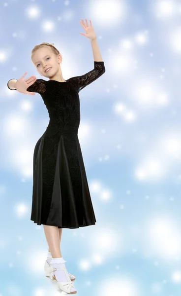 Anmutige kleine Tänzerin. — Stockfoto