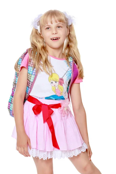 Дівчина з шкільним рюкзаком — стокове фото