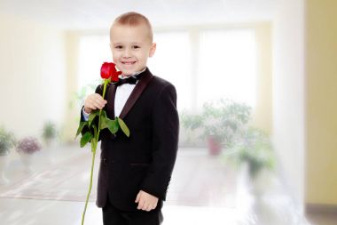 Gül çiçek küçük çocuk.