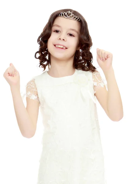 Menina bonita com cabelo escuro . — Fotografia de Stock