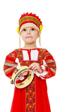Rus ulusal kostümlü kız..
