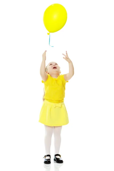 Menina com balões. — Fotografia de Stock