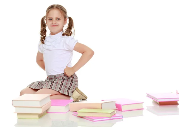 Bambina con un libro — Foto Stock