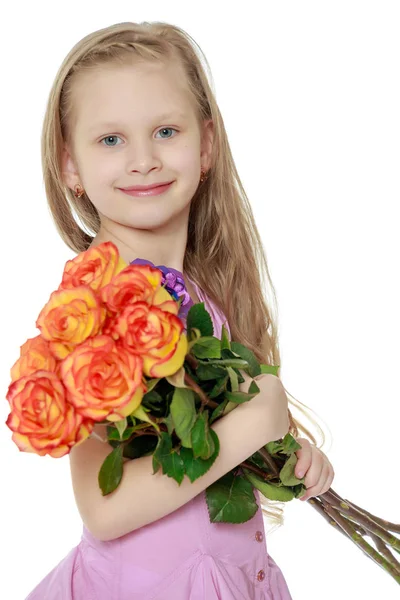 Mooi meisje 5-6 jaar. — Stockfoto