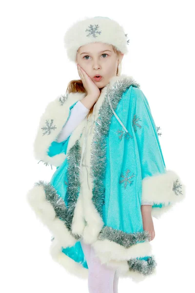 스노우 메이든 의상을 입은 어린 소녀 — 스톡 사진