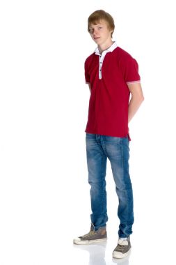 Genç bir kızıl saçlı adam