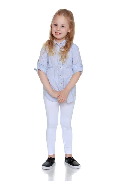 The little girl is full-length. — Stock Photo, Image