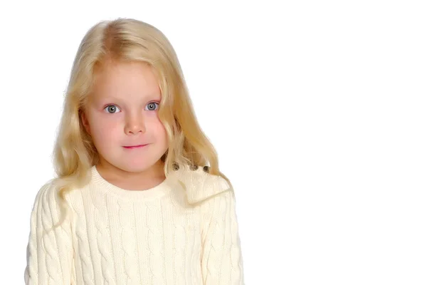 Retrato de una niña de cerca. —  Fotos de Stock