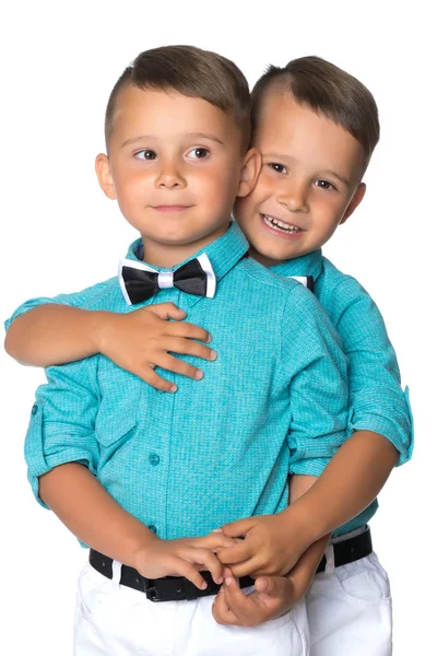 Dois meninos pequenos close-up . — Fotografia de Stock