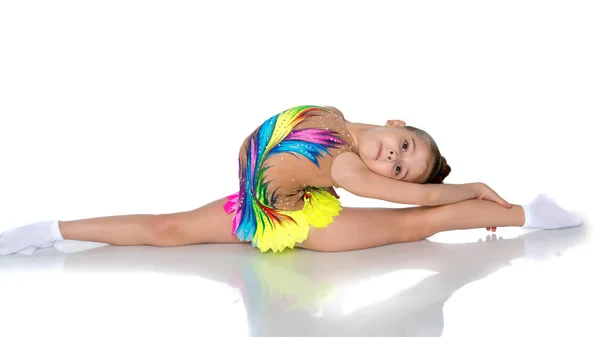 Chica gimnasta realizar el ejercicio de cuerda . — Foto de Stock