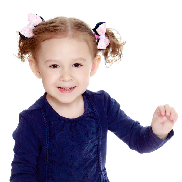 Портрет красивой маленькой девочки