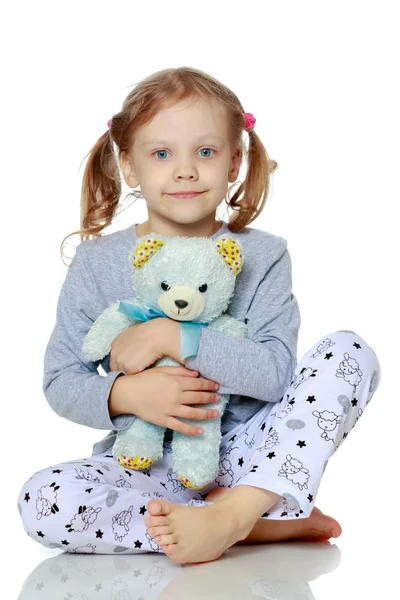 Little girl with teddy bear — Stock Photo, Image