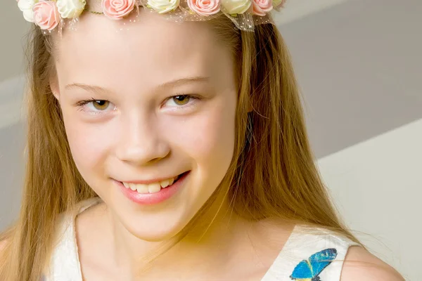 Retrato de uma menina close-up. — Fotografia de Stock