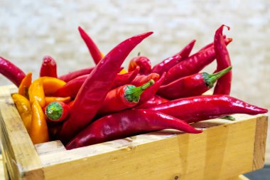 Çeşitli organik sebzelerle kompozisyon. Detoks diyeti