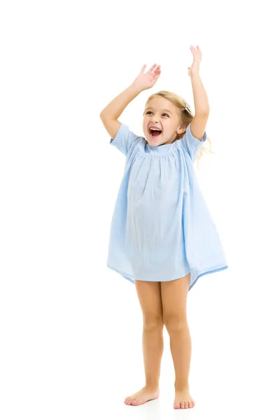 Affascinante bambina ridendo felicemente in studio — Foto Stock