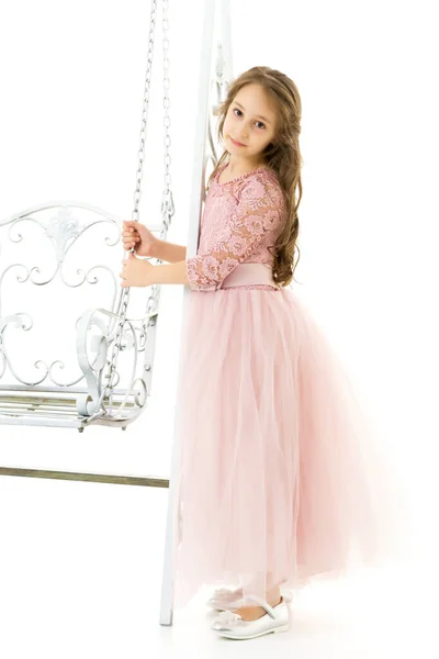 Pretty Teen Girl Standing Next Elegant Metal Swing. — Stock Photo, Image