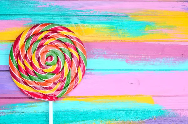 Masanın üzerine şeker