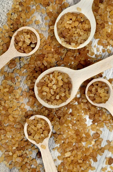 Tablo üzerinde kahverengi şeker