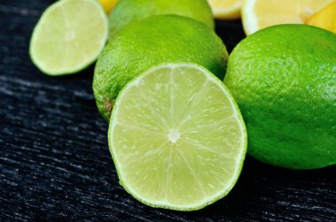  kireç masada yarısı