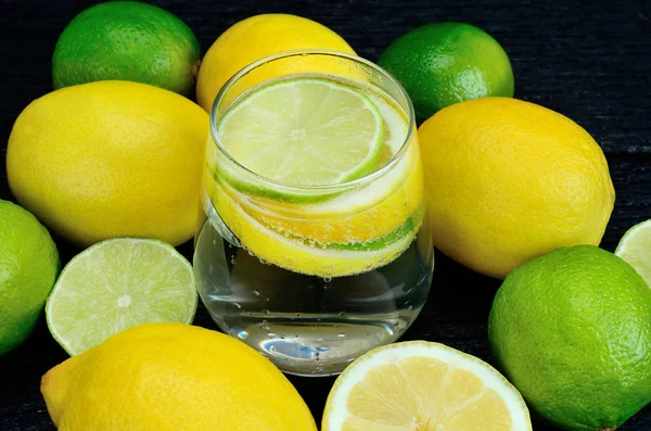 limon ve kireç suyu bir bardak  