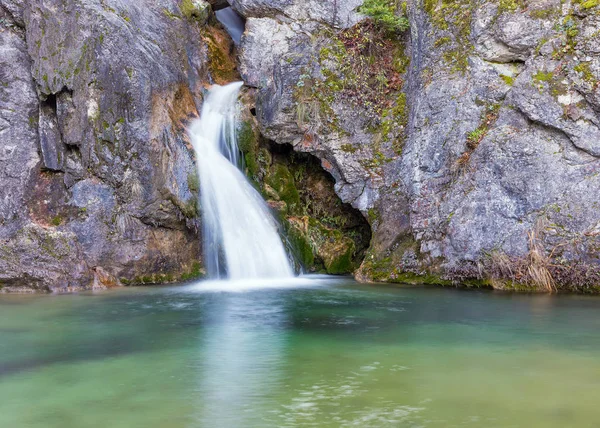 Ourlia waterfalls near Dion village, Olympus mountain, Greece — Stock Photo, Image