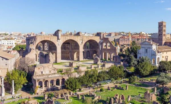 De basiliek van Maxentius en Constantine in het Forum Romanum, Rome, Italië — Stockfoto