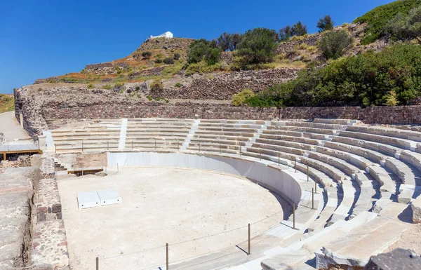 Antika romerska teatern, Milos island, Grekland — Stockfoto