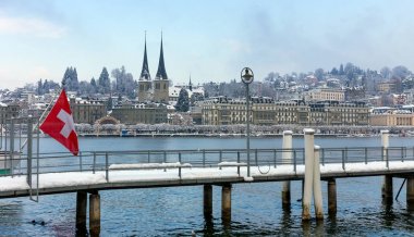Lucerne kışın, İsviçre.