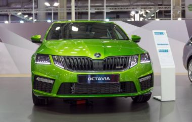 Atina, Yunanistan - 14 Kasım 2017: Skoda Octavia Rs Aftokinisi-Fisikon 2017 Motor Show'da.