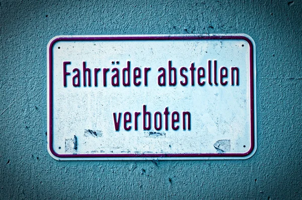 Sign Prohibition Sign Warning German Stop Bicycles Prohibited English Parking — Stock Photo, Image