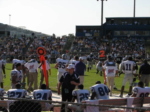 戴维斯, Ca-2006年10月15日: Uc 戴维斯 Aggies vs 中央阿肯色州熊足球比赛. — 图库照片