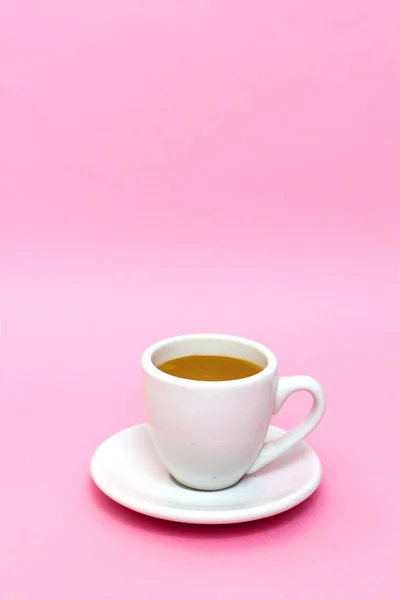 Café Espresso Quente Sobre Fundo Colorido — Fotografia de Stock