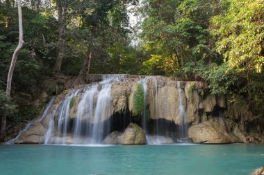 Erawan şelale