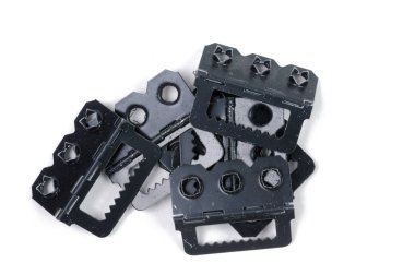 Beyaz bir arka plan üzerinde siyah renk metal bir objektif yuvasının. Yukarıdan görüntülemek.