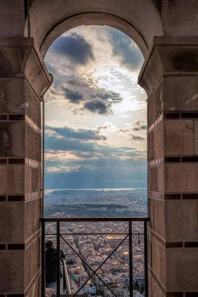 Large city of Athens against sun beams in Greece — Stock Photo, Image