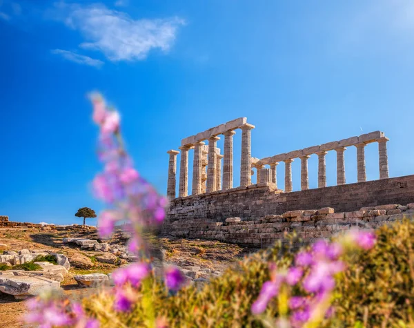 Famoso templo griego Poseidón, Cabo Sounion en Grecia — Foto de Stock