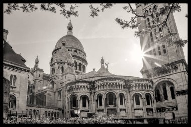 Basilique du Sacré Coeur Katedrali Paris, Fransa'da bahar süre boyunca