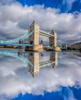 Londra, İngiltere 'deki Tower Bridge, İngiltere