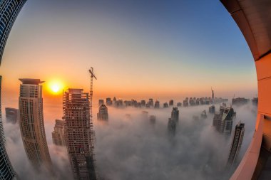 Dubai Marina, Dubai, Türkiye renkli gün batımı ile