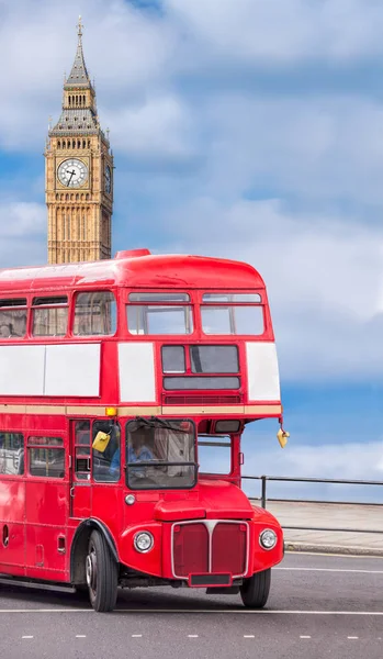 Big Ben with double decker bus in London, England, UK — Stock Photo, Image