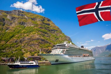 Cruise gemi fiyort, Flam, Norveç