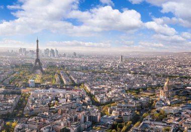 Fransa 'da Eyfel Kulesi ile Paris Panoraması