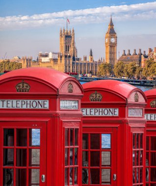 İngiltere, İngiltere 'de Büyük BEN ve kırmızı telefon kulübelerine sahip Londra sembolleri