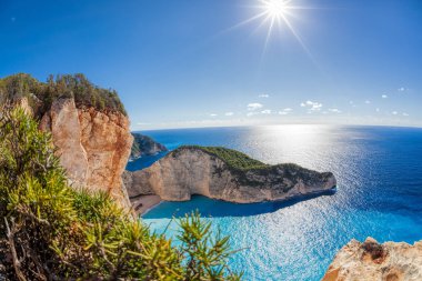 Yunanistan 'ın Zakynthos adasında gemi enkazı olan Navagio plajı