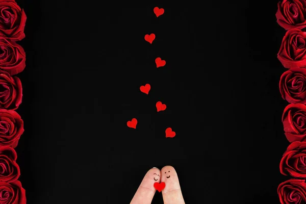 Valentine's Day - happy finger faces with heart — Stock Photo, Image