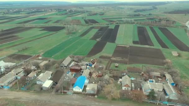Γεωργικού Τομέα Ένα Χωριό Στην Ουκρανία Έρχεται Άνοιξη Δρόμος Μεταξύ — Αρχείο Βίντεο