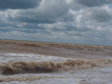 Kırım 'ın batı kıyısında. Fırtına denizi