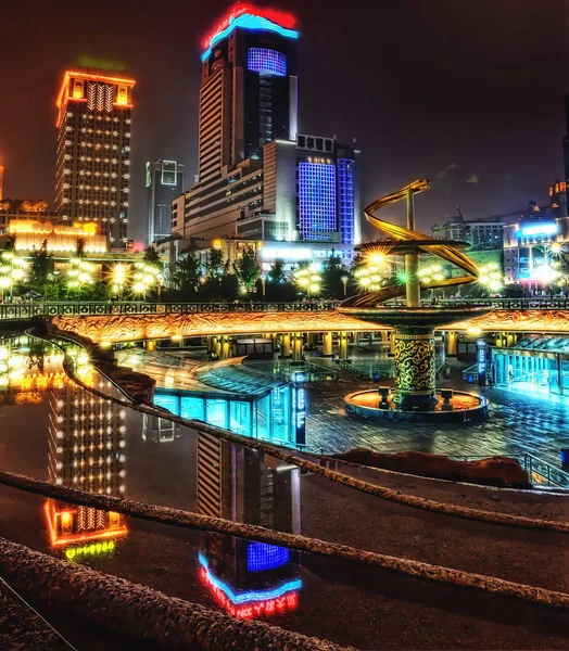 Centro de Chengdu à noite — Fotografia de Stock